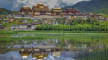 全国出发云南香格里拉10日自驾：丽江-香格里拉-飞来寺-丙中洛-独龙江10日落地租车自驾-推荐