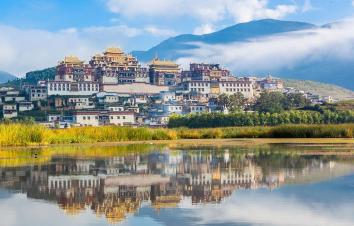 山東出發(fā)云南滇西8日落地自駕游：香格里拉-怒江-丙中洛-獨(dú)龍江-怒江仙境8日自駕游-游推薦