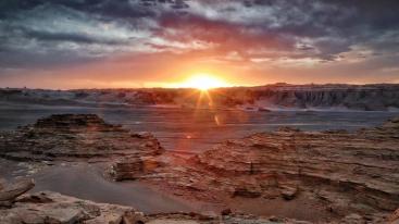 乌鲁木齐集结穿越罗布泊9日自驾：罗布泊-楼兰-余纯顺-彭加木-大海道-火星基地-库木塔格沙漠9日落地-推荐