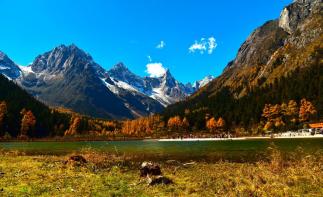 成都周邊2日理縣自駕游：畢棚溝-甘堡藏寨2日休閑川西紅葉自駕游自駕游