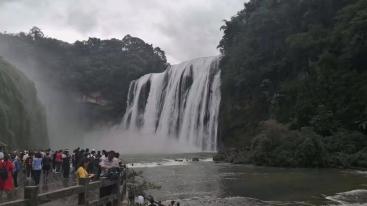 北京出发云贵川17日自驾游：泸沽湖-黄果树瀑布-天门山森林公园17日自驾游-推荐