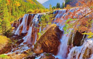 重庆到九寨沟3日自驾游：九寨沟-诺日朗瀑布-五彩池-五色海-长海3日自驾游-游推荐