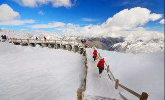 重庆到达古冰川3日自驾游：羊茸哈德-达古冰川-茂县-冰雪阿坝3日自驾游自驾游