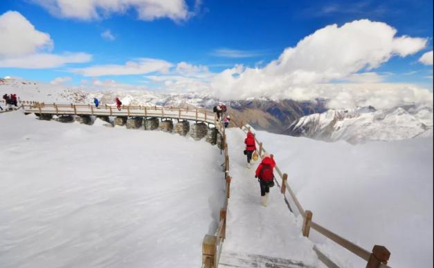 重庆到达古冰川3日自驾游：毕棚沟-达古冰川-黑水-古尔沟3日自驾游