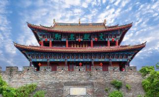 大理集结云南西北部8日自驾：大理古城-老姆登教堂-六库-怒江峡谷-独龙江-澡塘会-丙中洛8日自驾游自驾游