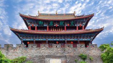 大理集结云南西北部8日自驾：大理古城-老姆登教堂-六库-怒江峡谷-独龙江-澡塘会-丙中洛8日自驾游-推荐