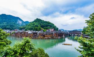 成都出發(fā)湘西6日自駕：恩施大峽谷-鳳凰古城-芙蓉古鎮(zhèn)-土家文化體驗(yàn)6日自駕游自駕游