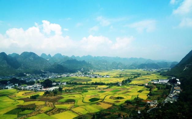 成都出发贵州5日自驾：晴隆24拐-兴义万峰林-紫云格凸河5日自驾游