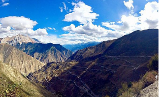 拉薩出發(fā)返走川藏線5日自駕：巴松措-怒江72拐-然烏湖-丁真家鄉(xiāng)-天路十八彎-新都橋5日拼車自駕游自駕游