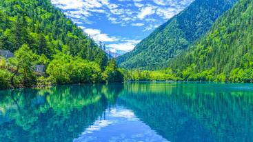 成都出发川西九寨黄龙4日自驾：九寨沟-黄龙-川主寺4日自驾游-推荐