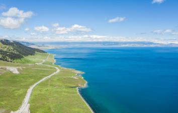 五一出发新疆7日自驾：赛里木湖-小白杨哨所-裕民山花-那拉提空中草原-库木塔格沙漠7日落地自驾-游推荐