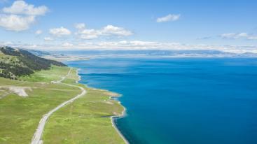 五一出发新疆7日自驾：赛里木湖-小白杨哨所-裕民山花-那拉提空中草原-库木塔格沙漠7日落地自驾-推荐