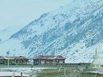 5-10月羊湖、珠穆朗玛峰、玛旁雍措、古格王朝、当惹雍措、扎布耶茶卡、一步踏措一措再措13日阿里环线