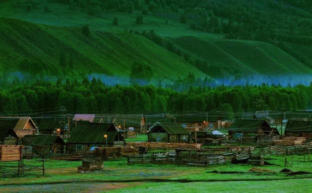 北疆七日落地自驾：天山天池-可可托海-禾木-喀纳斯-伊雷木湖七日落地自驾