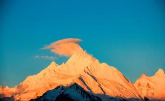 成都出發(fā)香格里拉大環(huán)線9日自駕：稻城亞丁-雨崩-香格里拉-松贊林寺-梅里雪山-虎跳峽-麗江9日自駕游自駕游