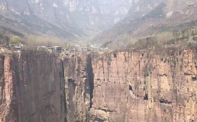 北京出发南太行挂壁公路4日自驾游：穿行太行深处石板路-太行一号公路-惊险刺激4日河南自驾游