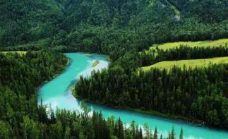 烏魯木齊集合新疆6日自駕游：北疆環(huán)線、沙漠公路、可可托海、禾木村、喀納斯自駕游