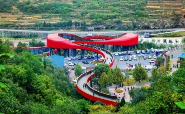 河南集合4日自驾太行之巅：穿越三大挂壁公路-四条绝美天路-万仙山-红旗渠4日探险之旅