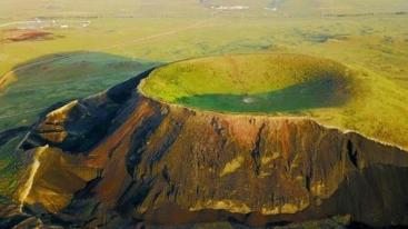 北京出发内蒙4日自驾游：草原天路-大青山-乌兰哈达火山-大红山4日自驾游-推荐