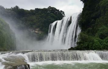 长沙出发贵州5日自驾游：贵州镇远古镇-黄果树瀑布-荔波大小七孔-西江千户苗寨5日自驾游-游推荐
