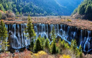 全国出发成都集结川西小环线：童话世界九寨沟-人间瑶池黄龙-最近的遥远达古冰川-层林尽染毕棚沟7日赏秋-游推荐