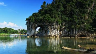 山东出发自驾广西11日游：桂林，阳朔，巴马，北海，中越边境，友谊关，德天大瀑布，龙脊梯田11日自驾游-推荐