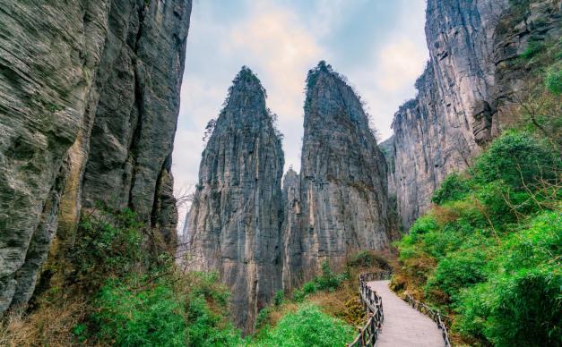 成都出发重庆湖北5日自驾：白帝城-瞿塘峡-恩施大峡谷-蚩尤九黎城-恩施女儿城5日自驾游