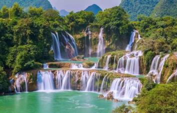 山东出发广西11日自驾游：桂林，阳朔，北海，涠洲岛，中越边境，友谊关，德天大瀑布11日自驾游-游推荐