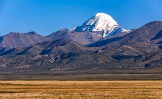 拉薩集結(jié)出發(fā)阿里15日自駕游：珠峰大本營-岡仁波齊-吉隆溝-古格王朝-扎達(dá)土林-班公湖-一措再措-圣自駕游