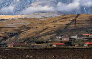 成都集合川滇藏進青出+稻城15日自駕游：川藏318-稻城亞丁-梅里雪山-拉薩-羊湖納木錯-青藏線-游推薦