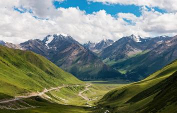 烏魯木齊集合伊犁環(huán)線8日自駕：賽里木湖-那拉提草原-獨庫公路-伊昭公路-瓊庫什臺-特克斯草原8日落地-游推薦