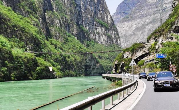 成都周边3日自驾：轿顶山-金口河大峡谷-黑竹沟3日自驾游