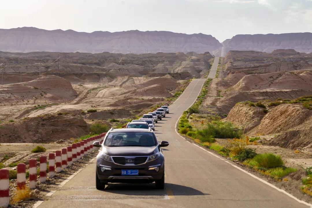 暑假全国出发乐享旅·新疆-西疆·南疆9日自驾游：独库公路全线·伊昭公路·赛里木湖·人体草原（含租车）自驾游