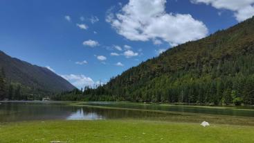 成都出发川西秘境3日自驾游：康定新都桥、鱼子西、月亮湖3日自驾游-推荐