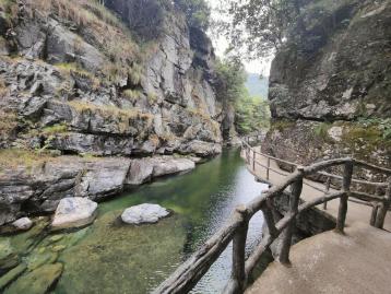 安徽牯牛降省内2日自驾游：皖南九寨沟-石台牯牛降-蓬莱仙洞-西黄山漂流2日自驾游