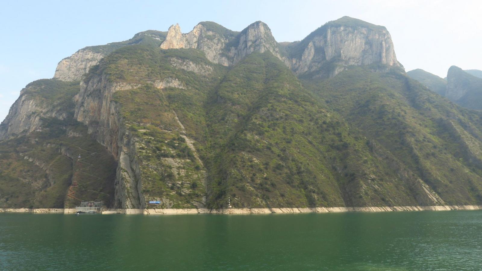 秭归集合车船游三峡4日自驾游：秭归屈原故里-船游三峡-白帝城-巴东神农溪4日自驾游自驾游