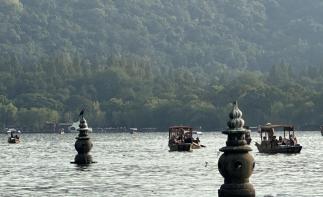 山東出發(fā)自駕蘇杭5日自駕游：下?lián)P州玩蘇杭，逛古鎮(zhèn)，品美食，悠然江南過大年自駕游