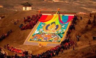 蘭州集合秘境甘南|川西7日自駕游：甘南正月祈愿大法會，川西冰川落地自駕游7天6晚自駕游