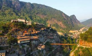 福建厦门出发江西5日自驾游：上饶葛仙山-望仙谷-庐山滑雪场-龙虎山5日自驾游自驾游