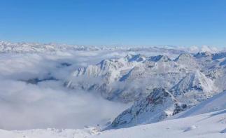 成都出發(fā)經(jīng)典川西8日環(huán)線定制游：4-6人成團，成都-新都橋-稻城亞丁-磨石公園-丹巴藏寨-達古冰川8自駕游