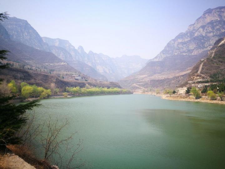 五龙口风景区,位于济源市五龙口镇境内,秦朝时就在沁河出山处开-济源