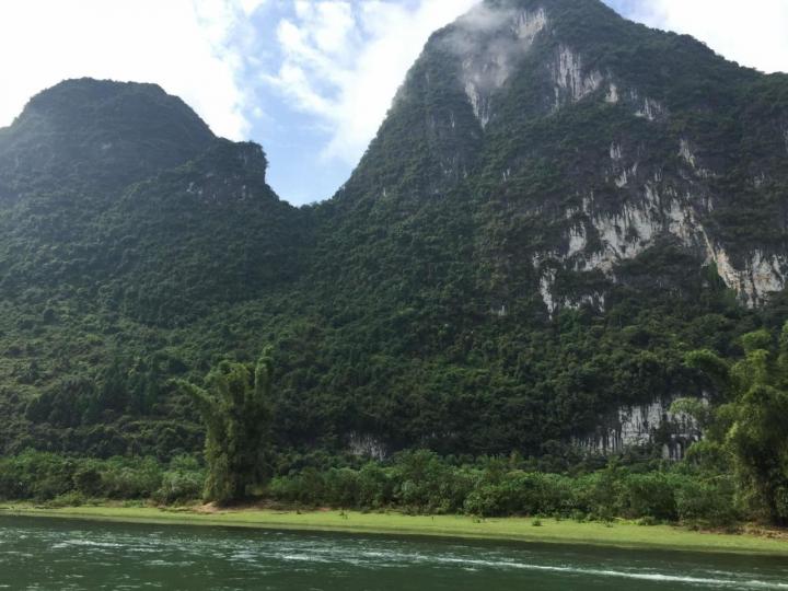 九马画山是桂林漓江著名的景观之一,是大自然的笔墨奇观.