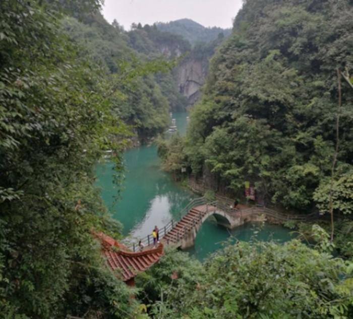 景点风景非常漂亮,值这价,而且景区物价便宜,里面有玻璃-绥阳自驾游