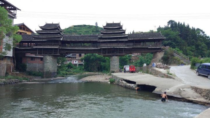 足迹 三江自驾游论坛 程阳风雨桥,又叫永济桥,盘龙桥,是典型的侗族