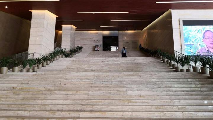 足迹 成都自驾游论坛  金沙遗址博物馆(aaaa) 博物馆由陈列馆,遗迹馆