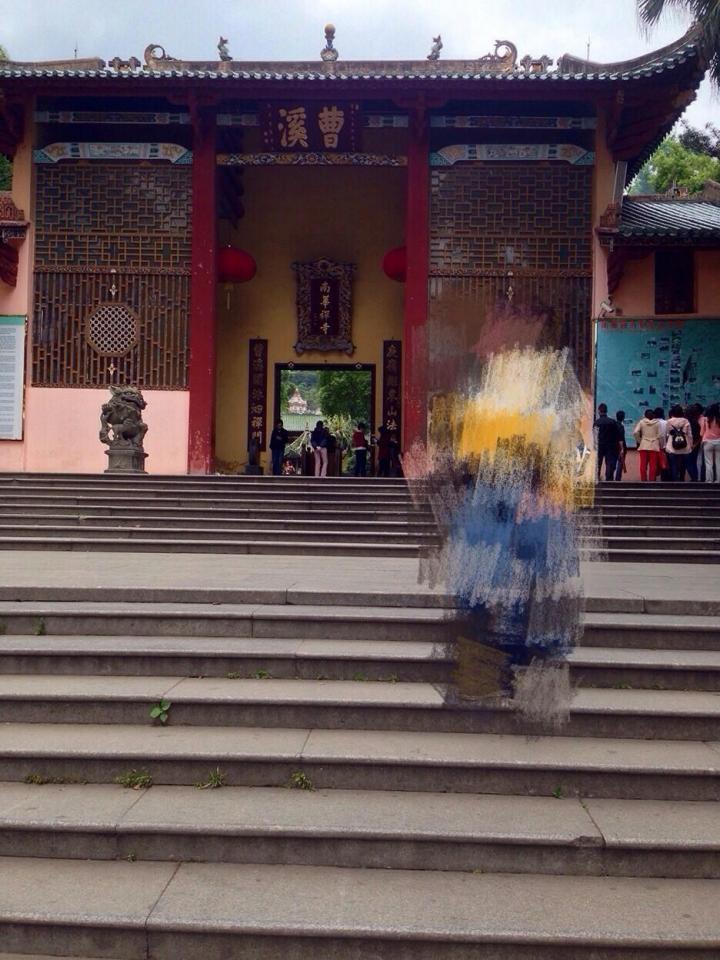 南华寺——韶关地区最有名的寺庙,常年香火鼎盛,香客
