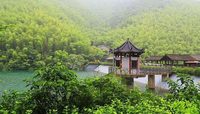 天目湖南山竹海景区地处苏浙皖三省交界之处江苏溧阳,是国家5a级景区