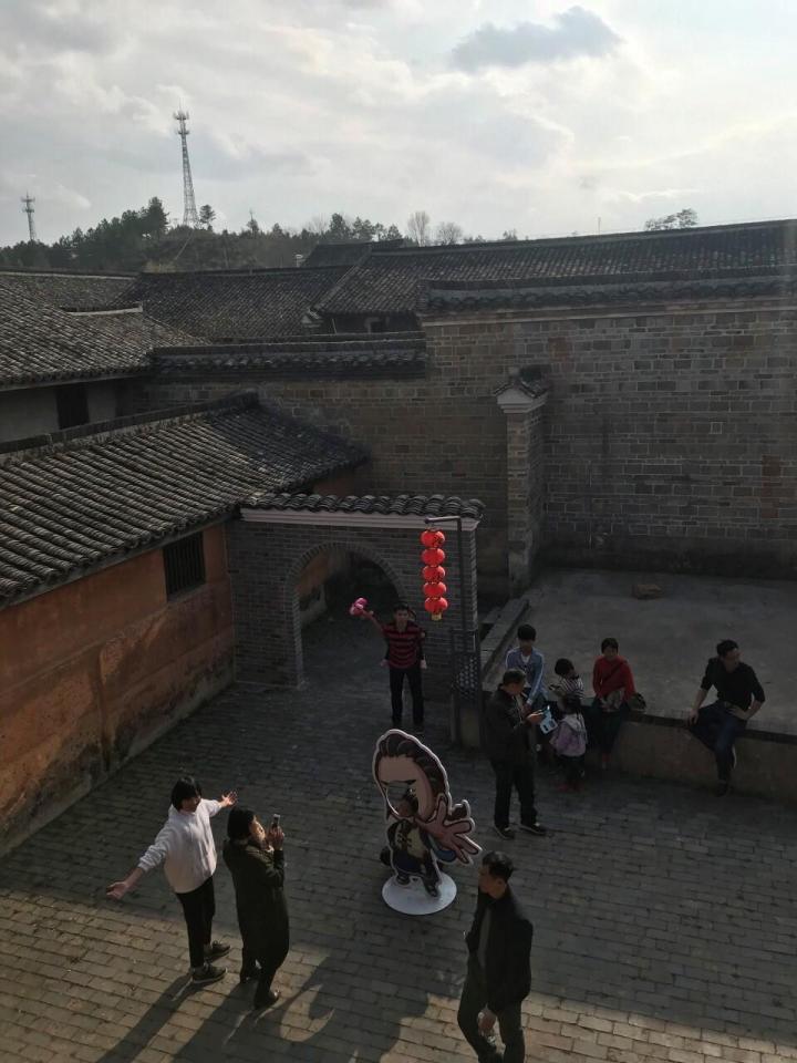 关西新围门票40每人,之前网上查的价格是10块,增加了不少人工做的建筑