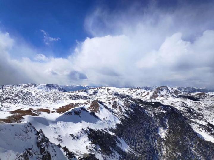 石卡雪山