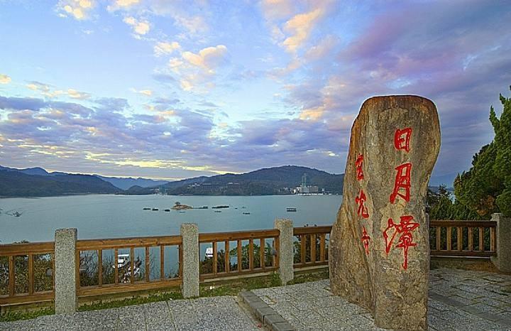 在清朝时即被选为台湾八大景之一,有"海外别一洞天 之称 地址:0